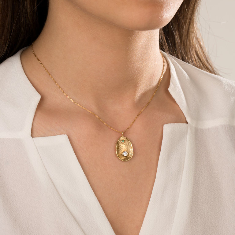 گردنبند طلا صدف و لونا