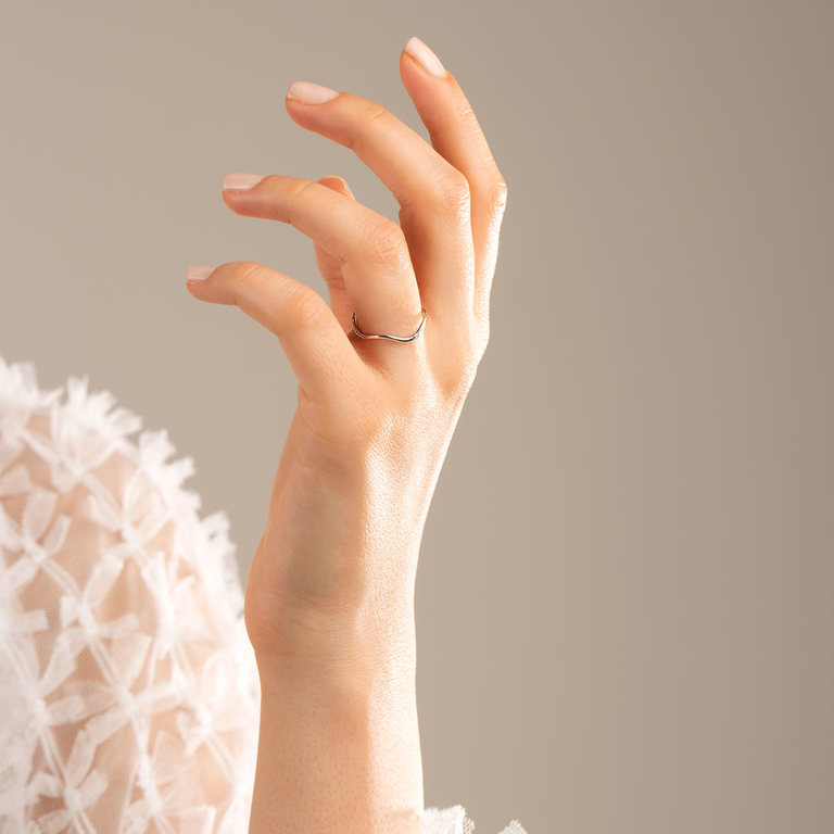 انگشتر طلا سفید موج تک نگین